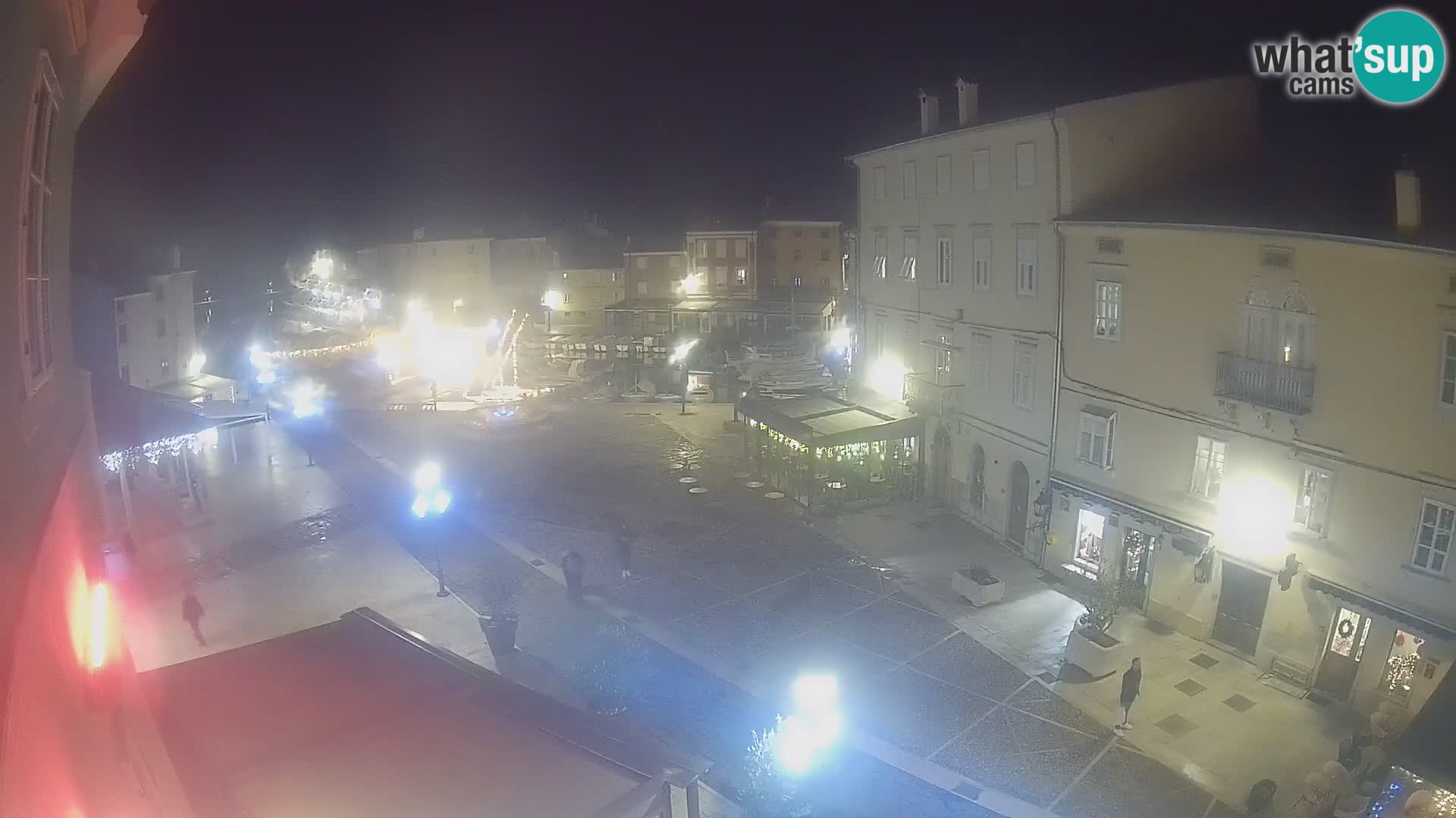 LIVE cam Cres city – place principale et “mandrač” – île de Cres – Croatie