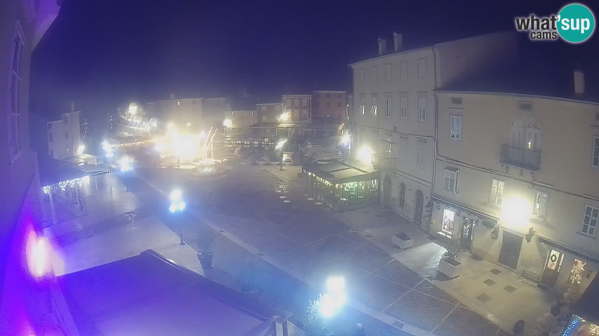 LIVE cam Cres Stadt – Hauptplatz und “mandrač” – Cres Insel – Kroatien
