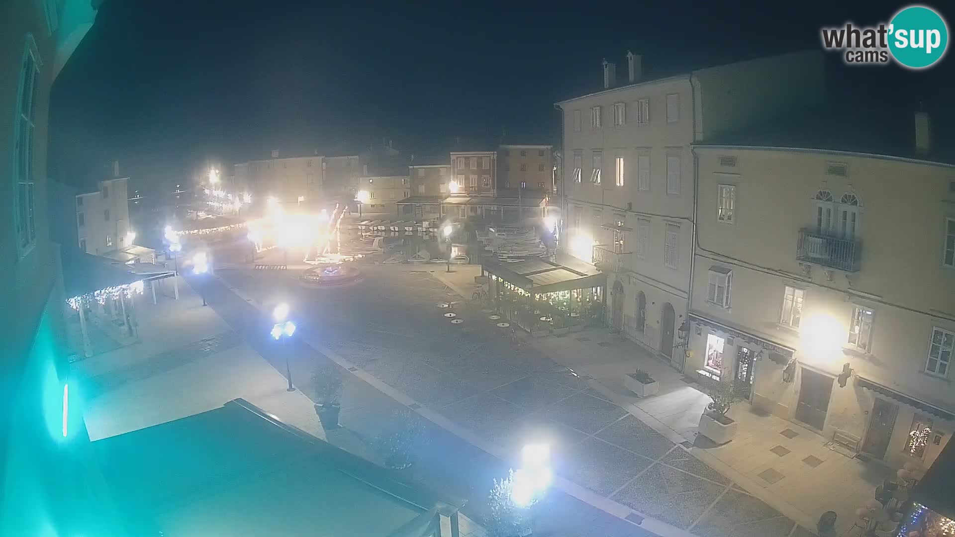 LIVE cam Cres città – piazza principale e “mandrač” – isola di Cherso – Croazia
