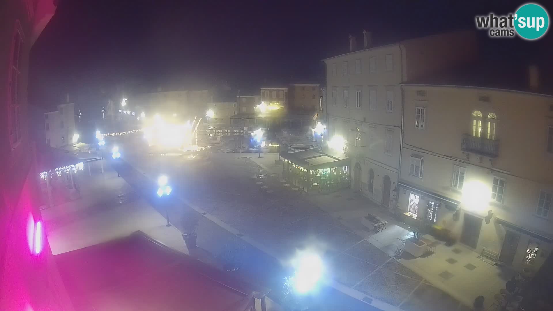 LIVE cam Cres città – piazza principale e “mandrač” – isola di Cherso – Croazia