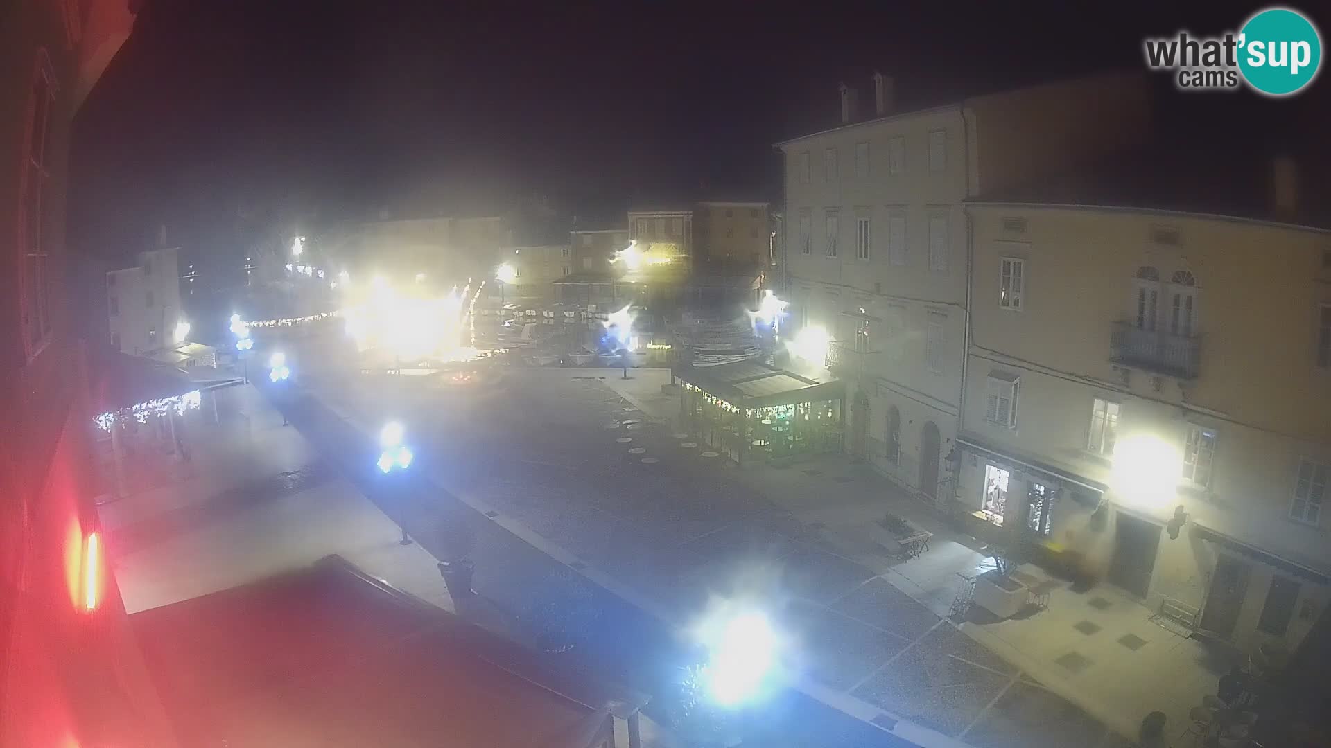 LIVE cam Cres city – place principale et “mandrač” – île de Cres – Croatie
