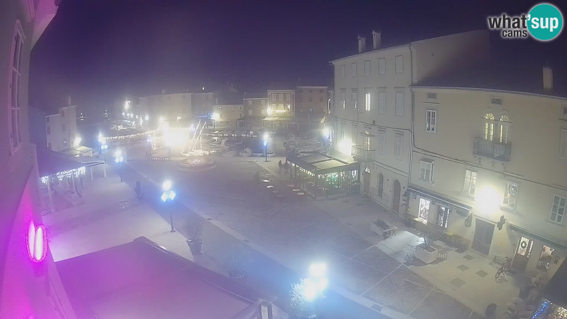 LIVE cam Cres Stadt – Hauptplatz und “mandrač” – Cres Insel – Kroatien
