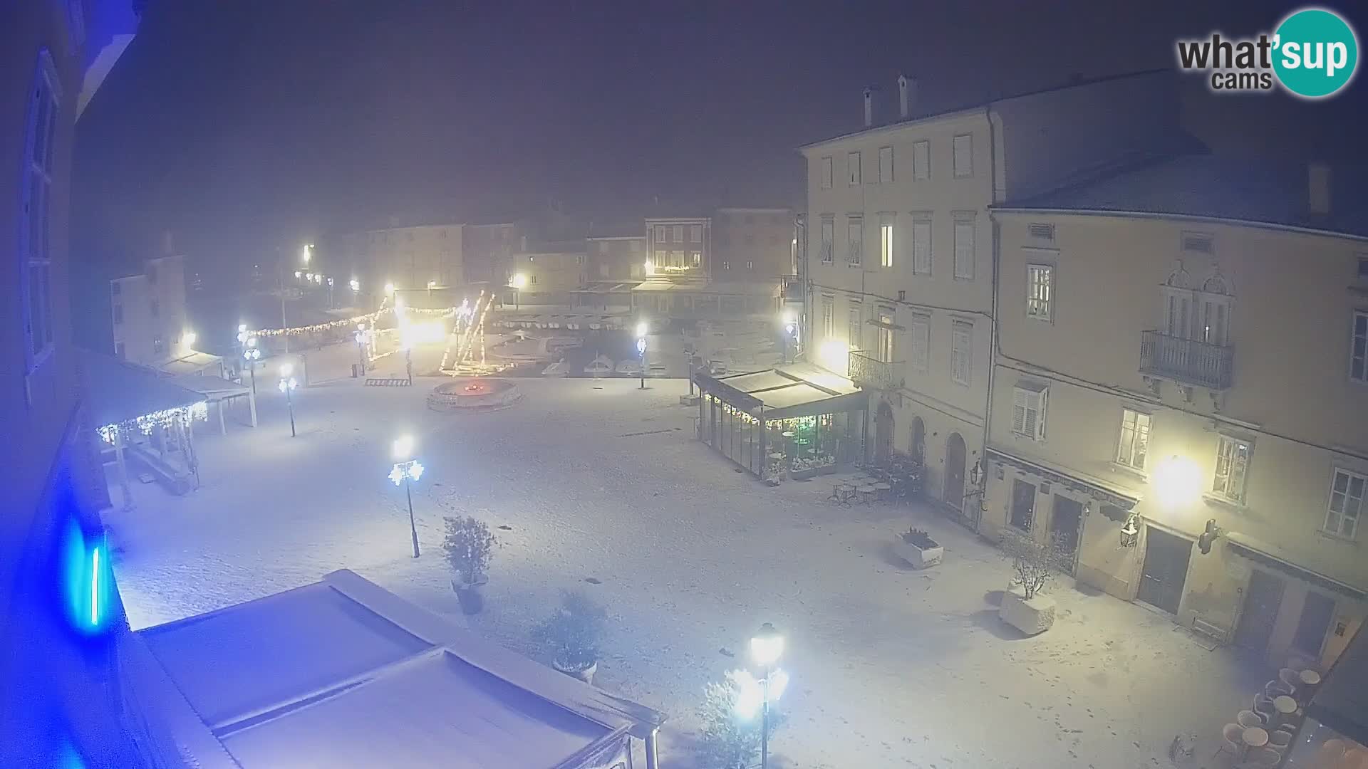 LIVE cam Cres città – piazza principale e “mandrač” – isola di Cherso – Croazia