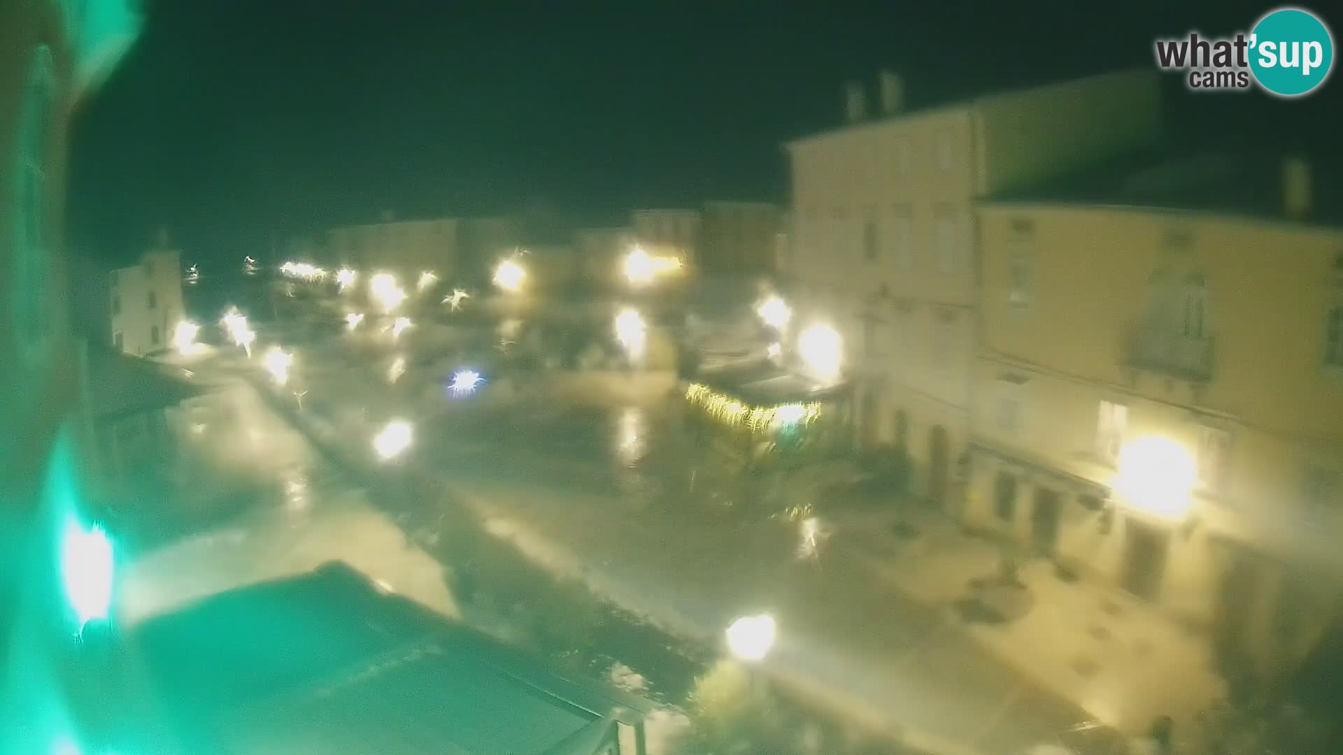 Cámara en vivo ciudad de Cres – plaza principal y “mandrač” – isla de Cres – Croacia