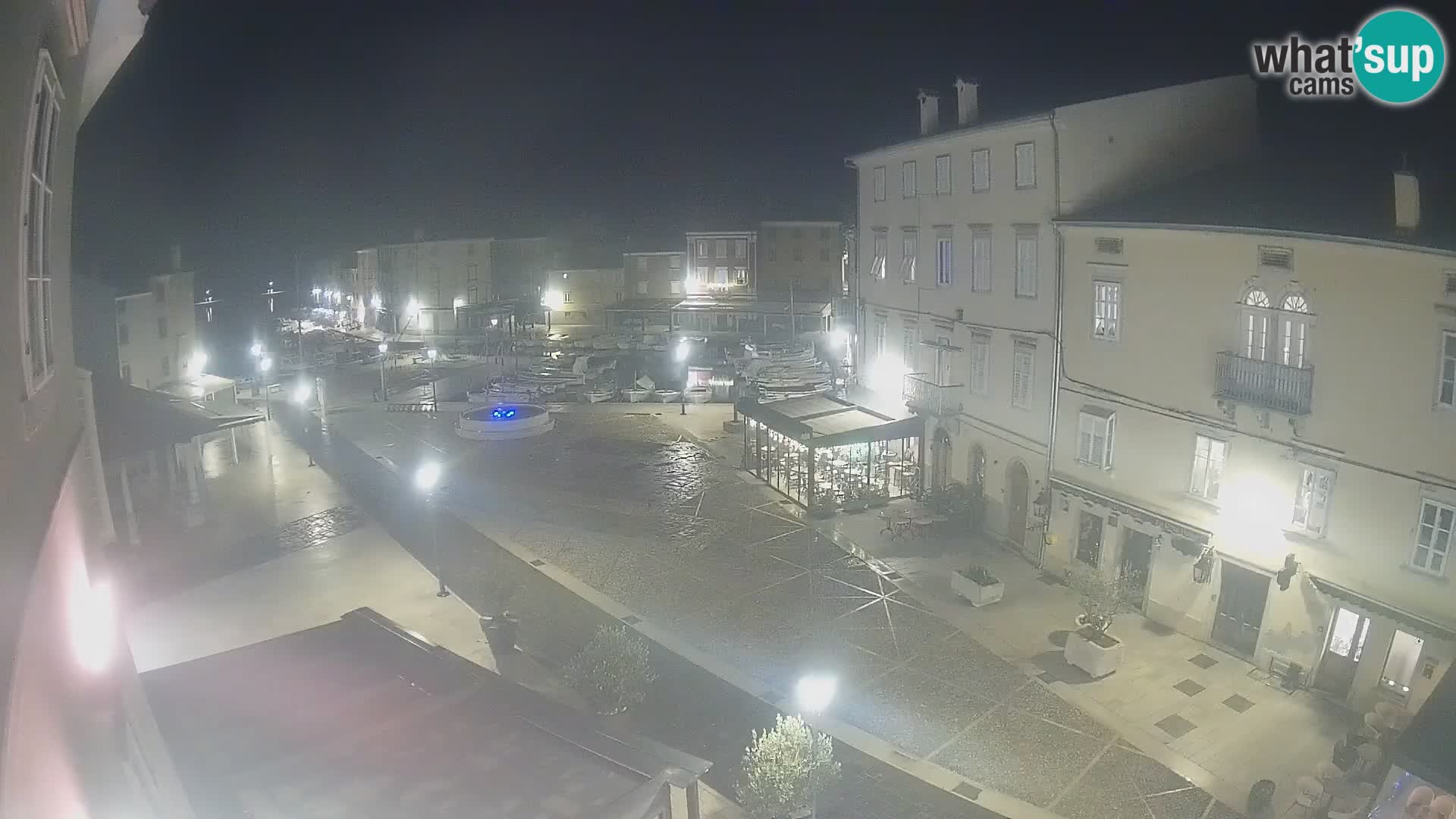 LIVE cam Cres città – piazza principale e “mandrač” – isola di Cherso – Croazia