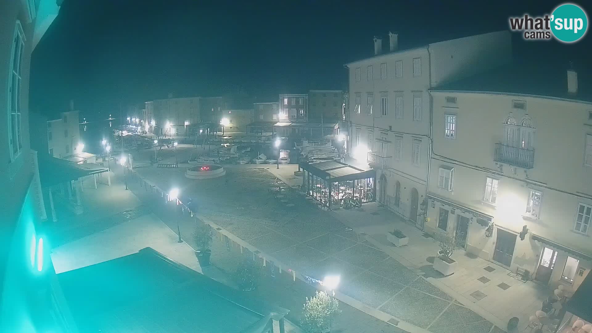 LIVE cam Cres città – piazza principale e “mandrač” – isola di Cherso – Croazia