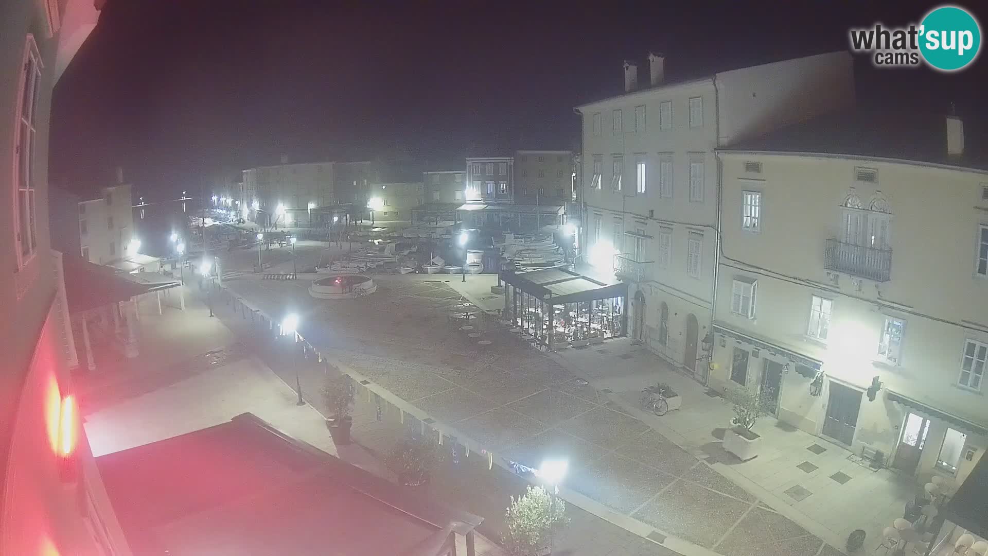 LIVE cam Cres city – place principale et “mandrač” – île de Cres – Croatie