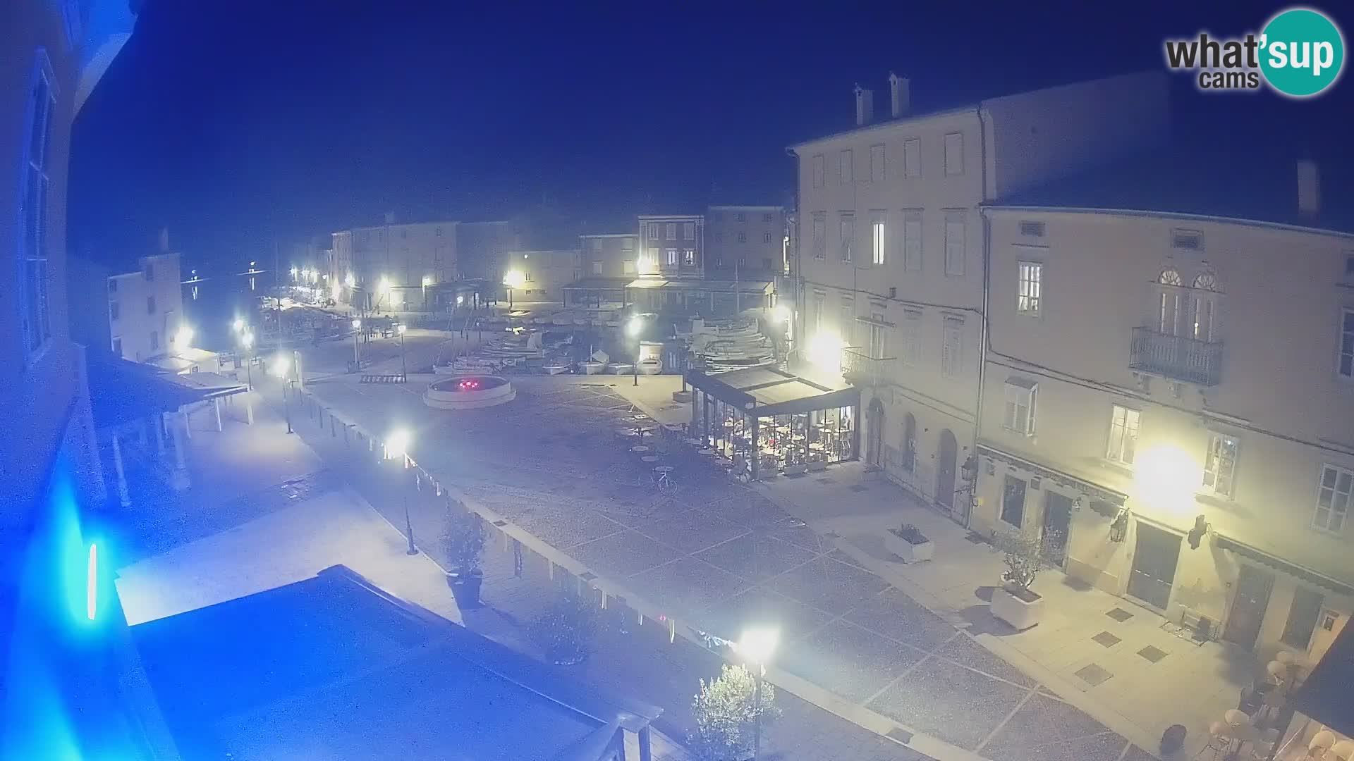 LIVE cam Cres città – piazza principale e “mandrač” – isola di Cherso – Croazia