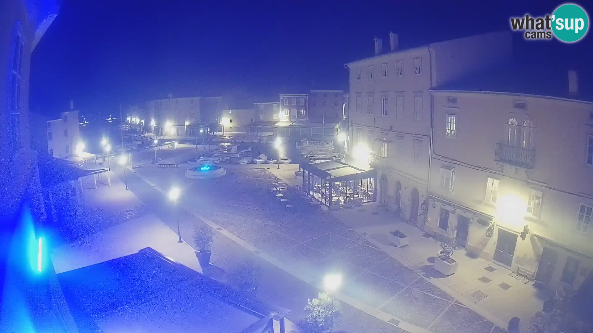 LIVE cam Cres città – piazza principale e “mandrač” – isola di Cherso – Croazia