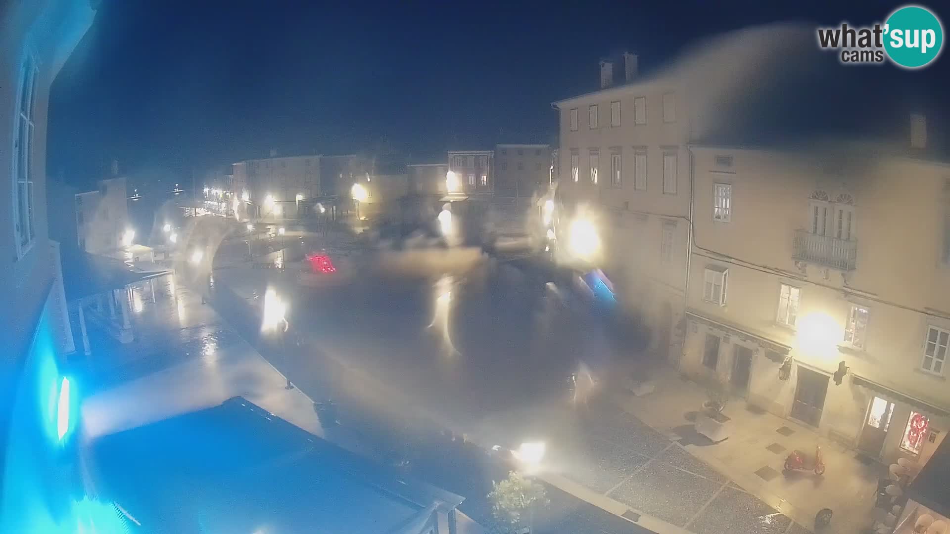 Cámara en vivo ciudad de Cres – plaza principal y “mandrač” – isla de Cres – Croacia