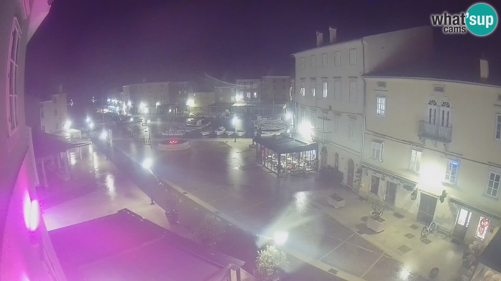 LIVE cam Cres città – piazza principale e “mandrač” – isola di Cherso – Croazia