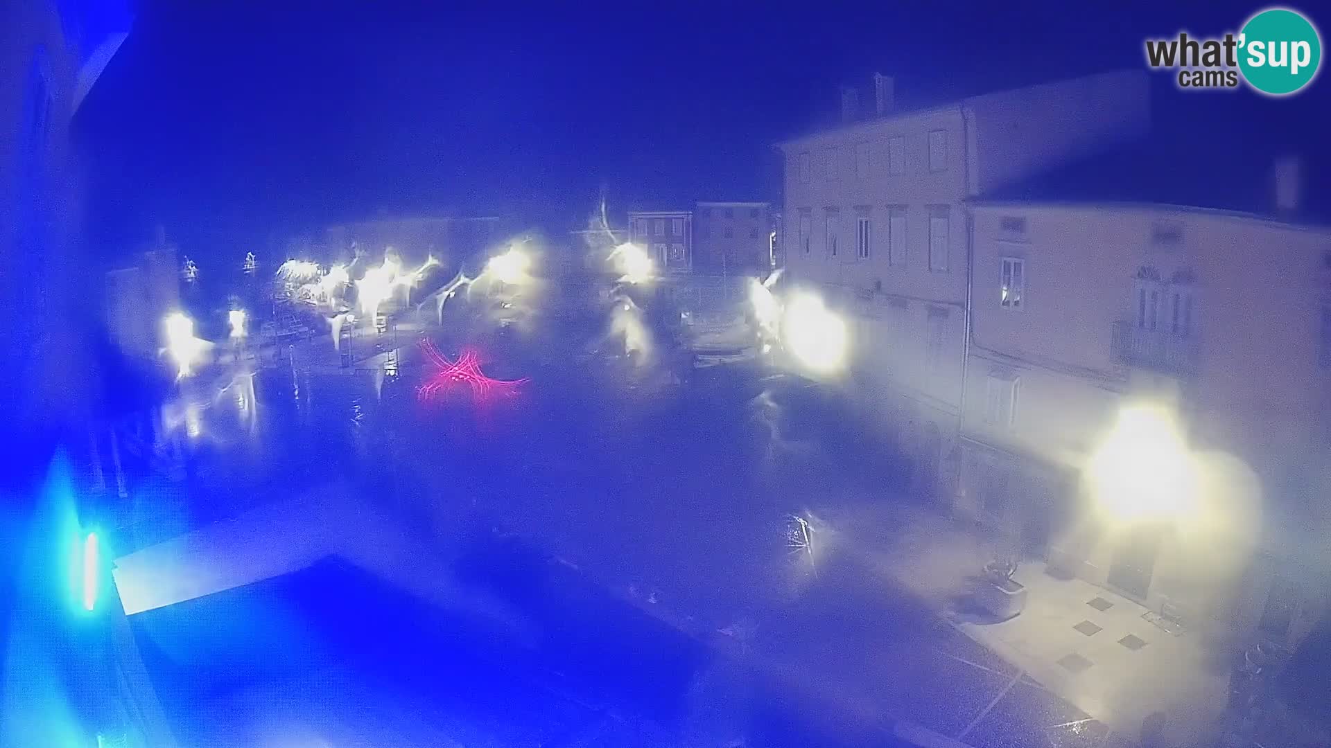 LIVE cam Cres città – piazza principale e “mandrač” – isola di Cherso – Croazia