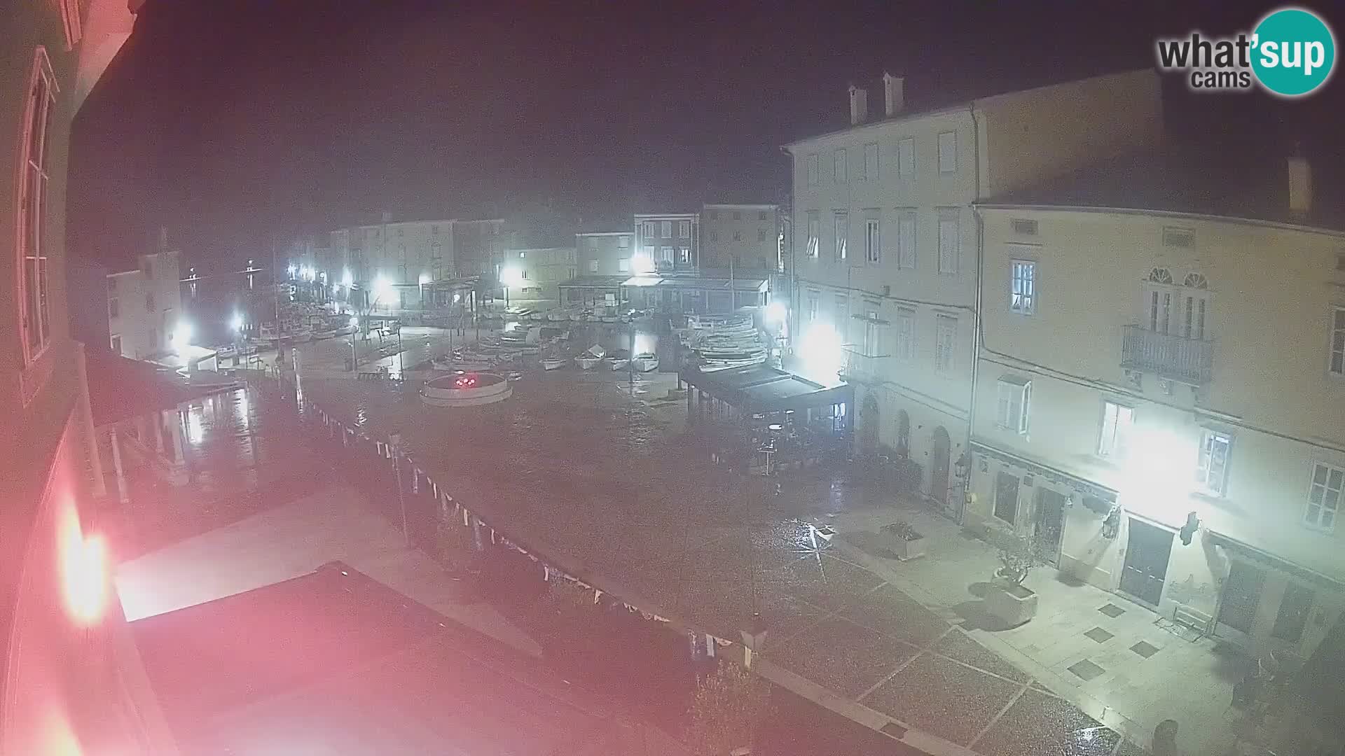 LIVE cam Cres città – piazza principale e “mandrač” – isola di Cherso – Croazia