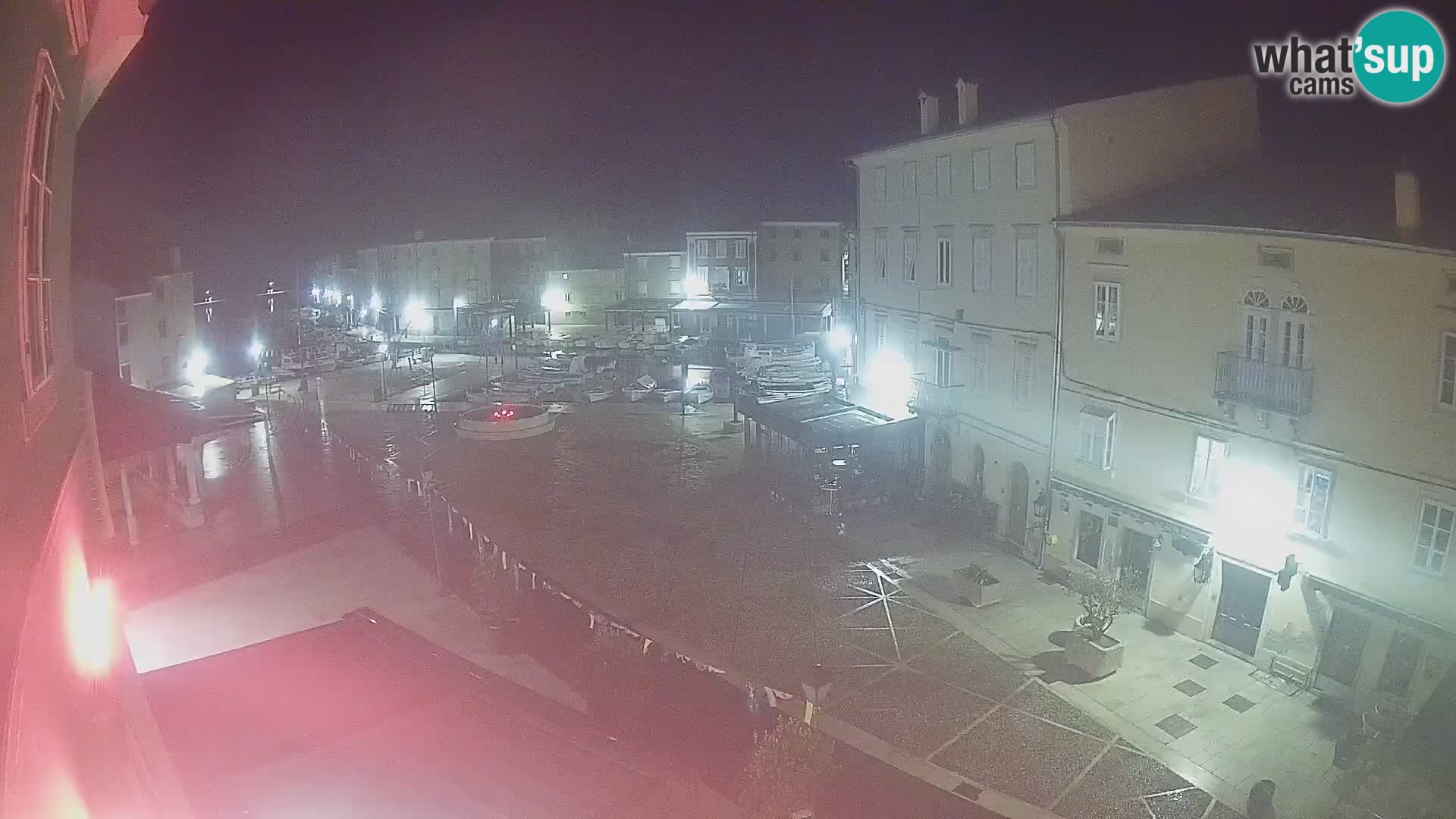LIVE cam Cres Stadt – Hauptplatz und “mandrač” – Cres Insel – Kroatien