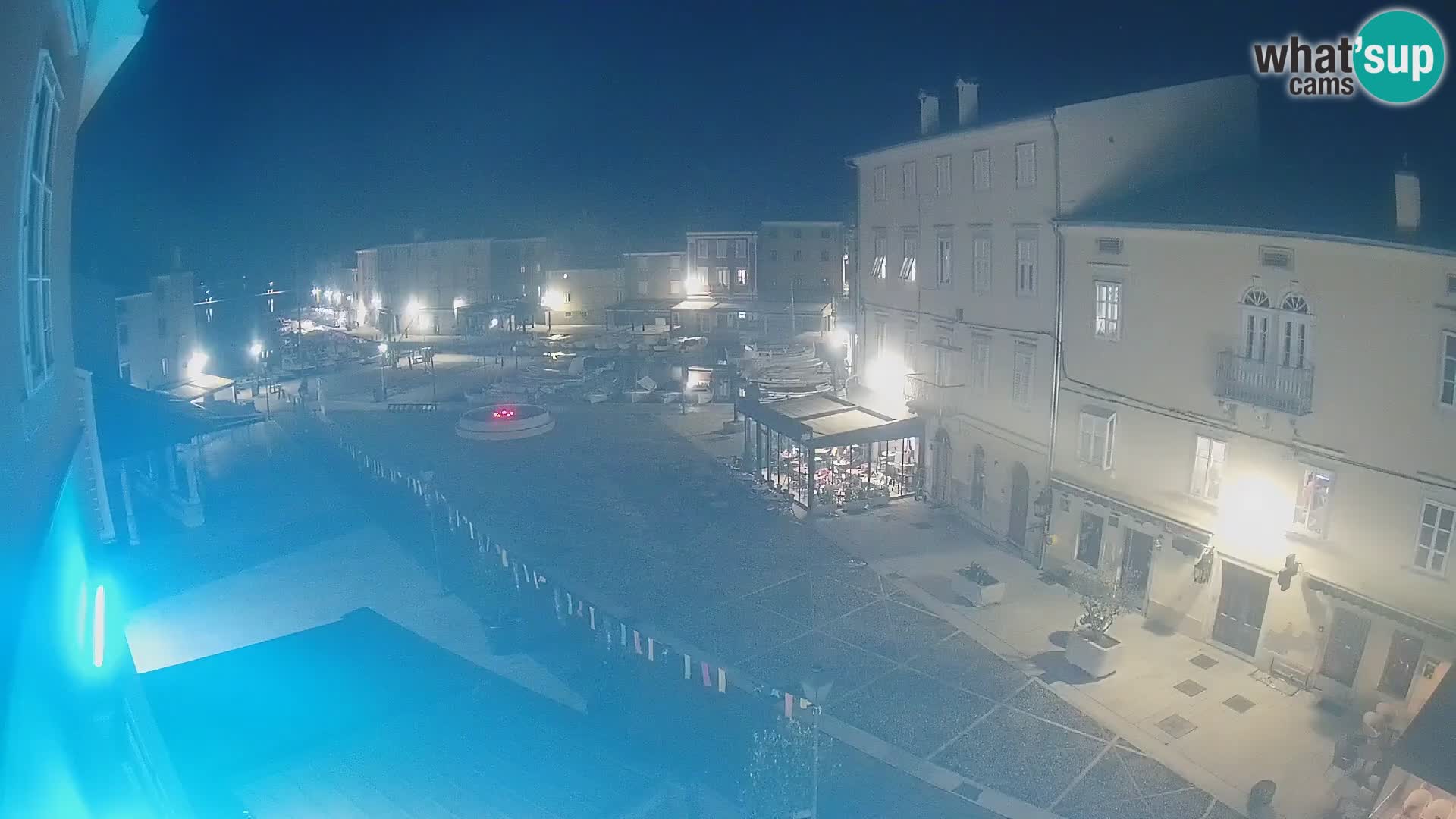 LIVE cam Cres Stadt – Hauptplatz und “mandrač” – Cres Insel – Kroatien