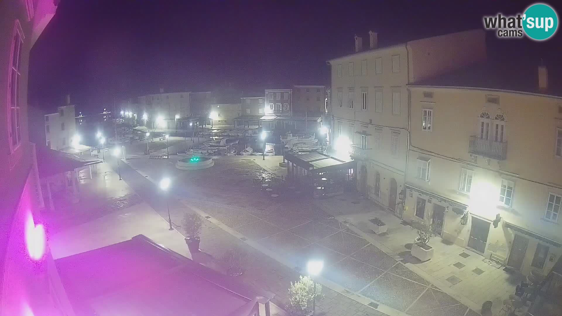 LIVE cam Cres Stadt – Hauptplatz und “mandrač” – Cres Insel – Kroatien