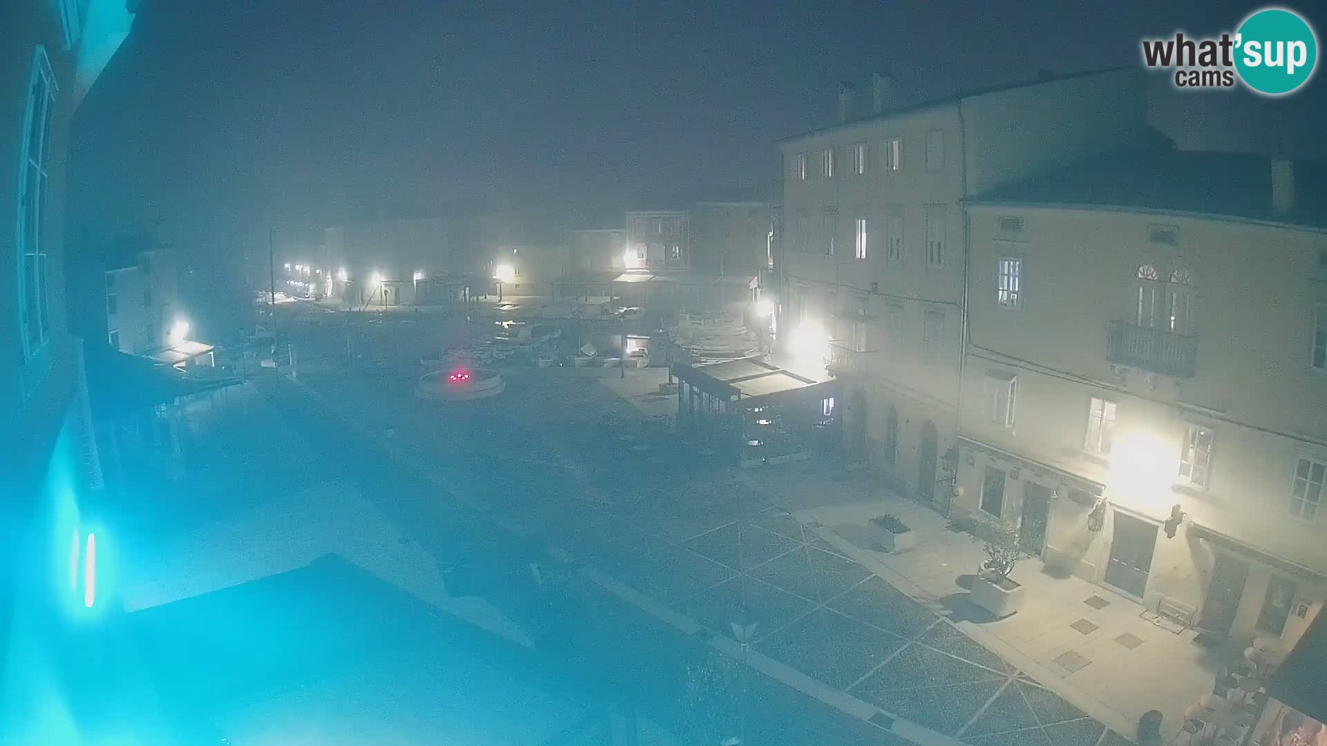 LIVE cam Cres Stadt – Hauptplatz und “mandrač” – Cres Insel – Kroatien