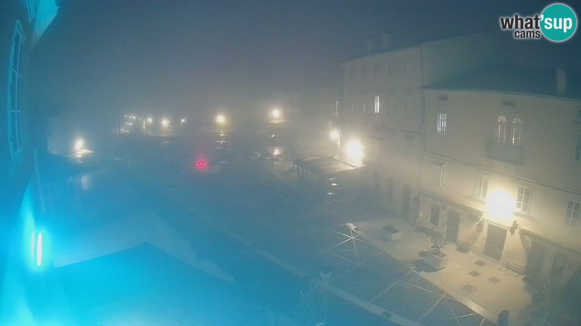 Cámara en vivo ciudad de Cres – plaza principal y “mandrač” – isla de Cres – Croacia