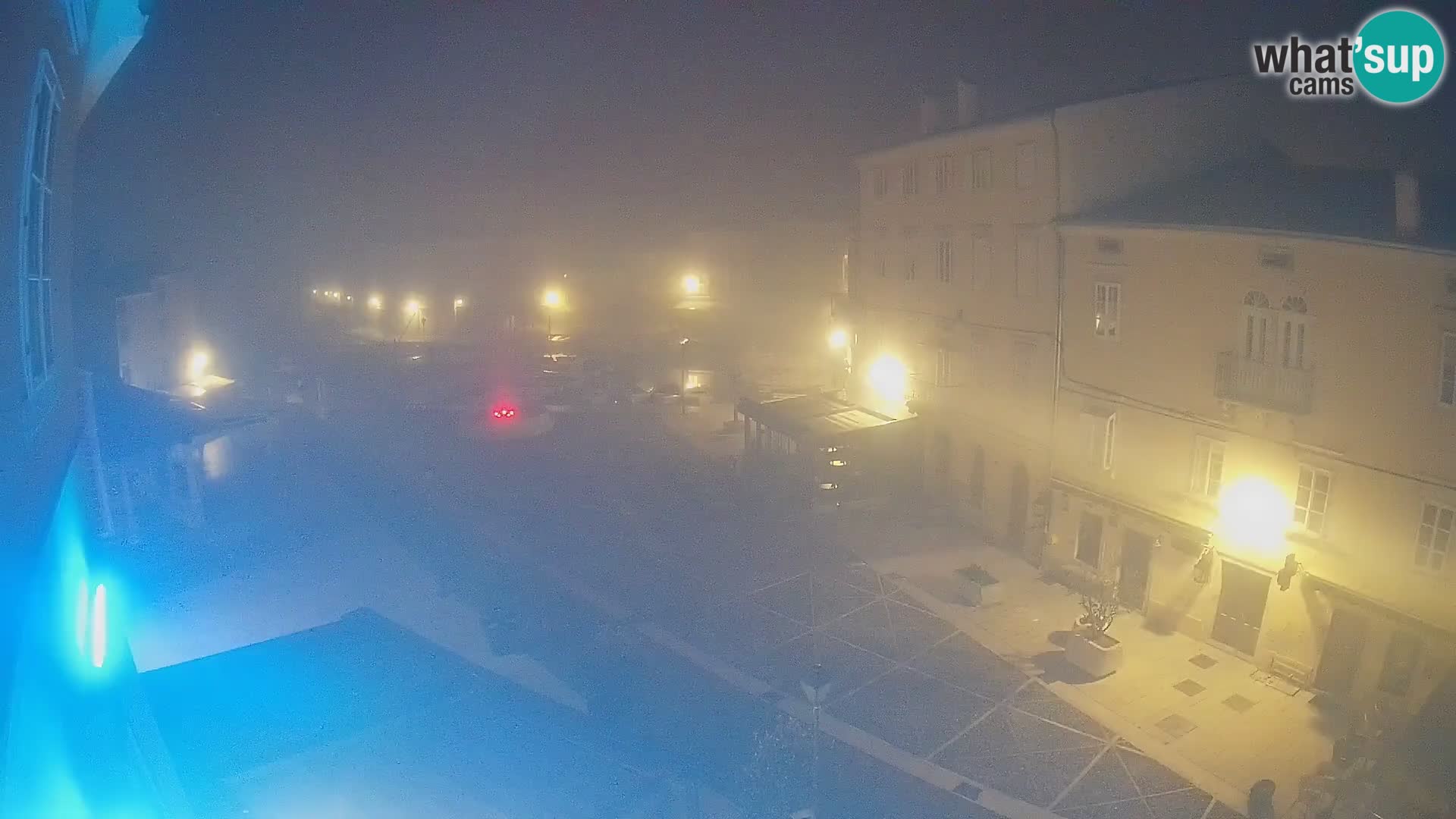 LIVE cam Cres city – place principale et “mandrač” – île de Cres – Croatie