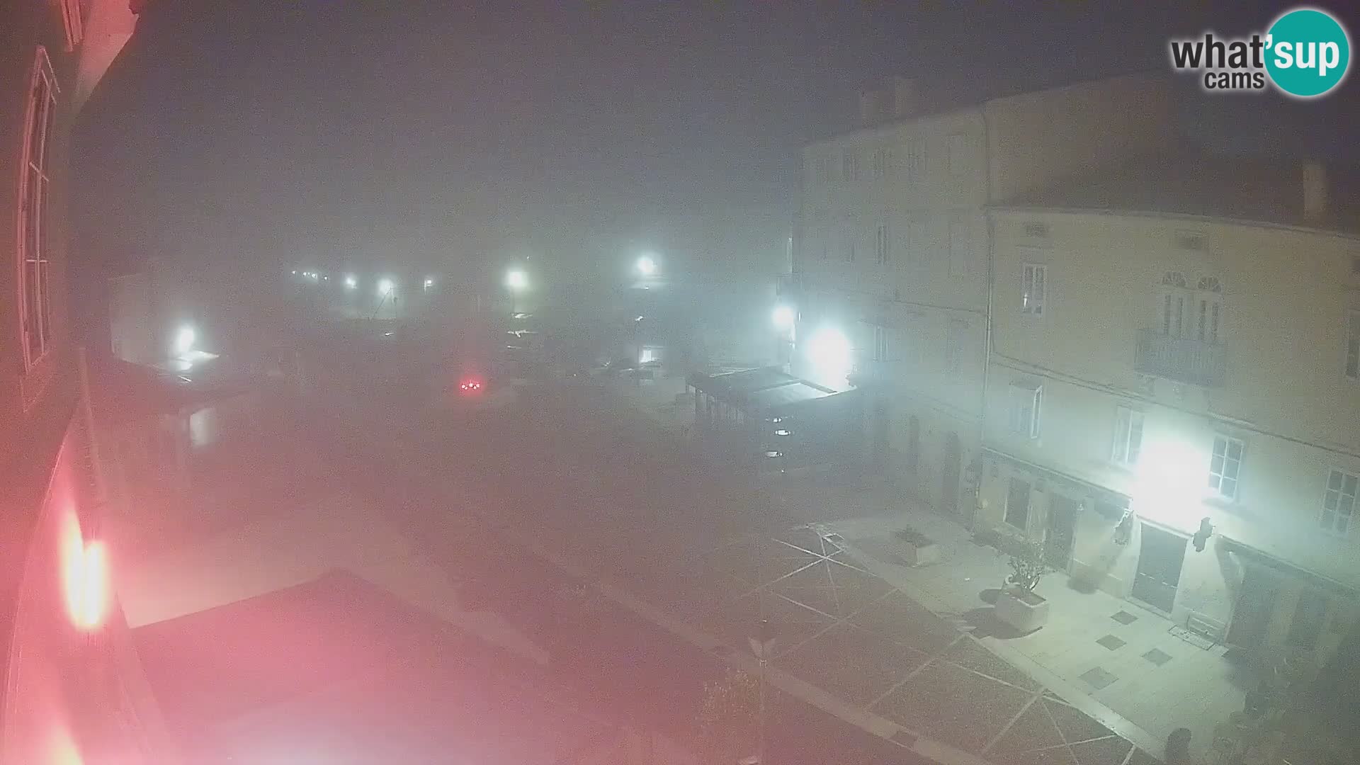 LIVE cam Cres city – place principale et “mandrač” – île de Cres – Croatie