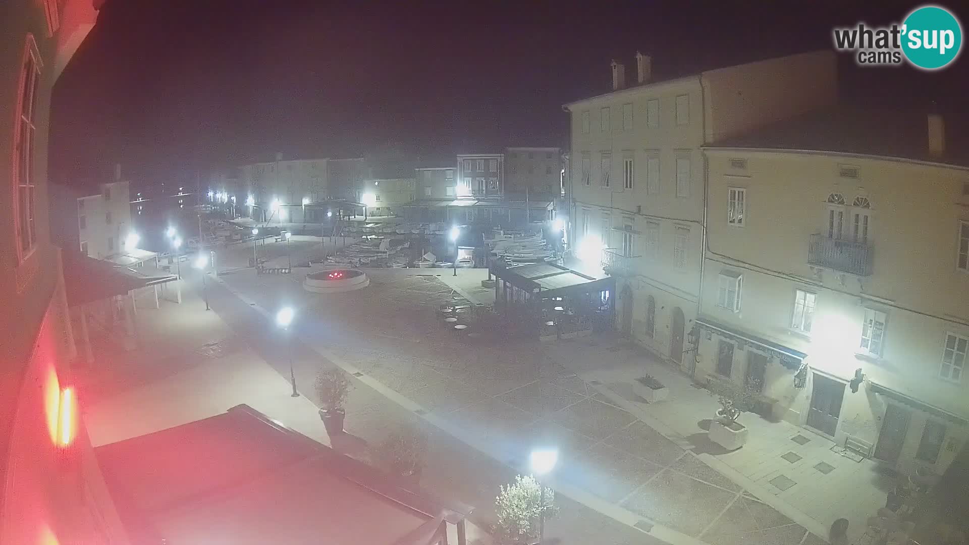 LIVE cam Cres Stadt – Hauptplatz und “mandrač” – Cres Insel – Kroatien