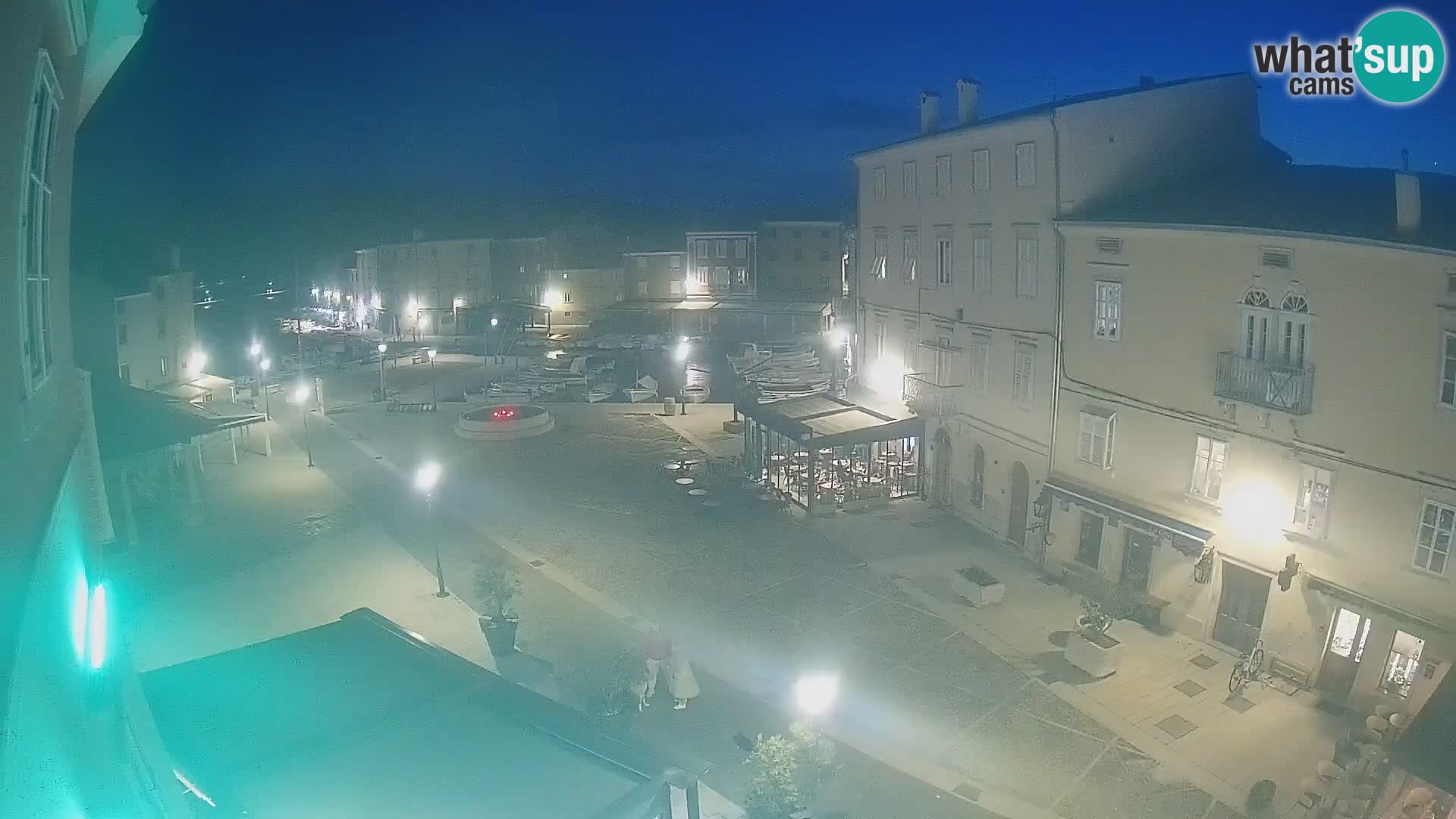 LIVE cam Cres città – piazza principale e “mandrač” – isola di Cherso – Croazia