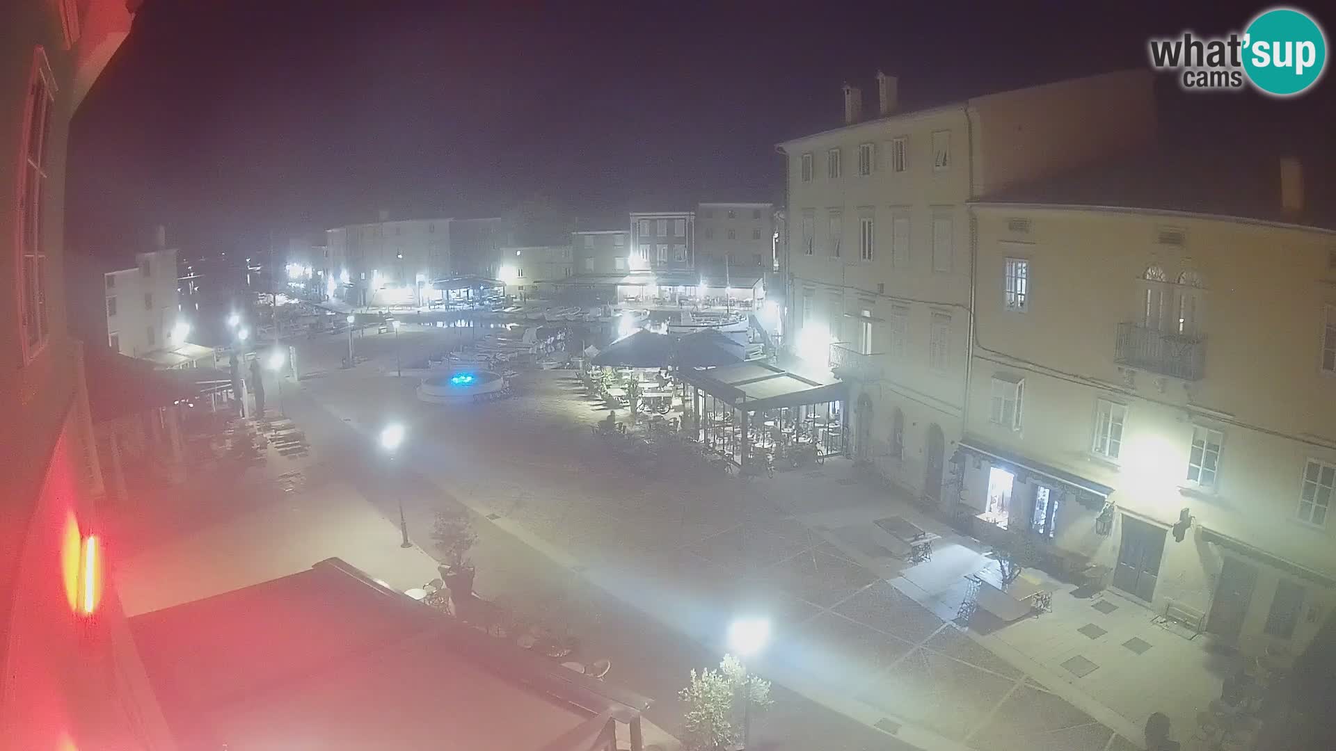 LIVE cam Cres city – place principale et “mandrač” – île de Cres – Croatie