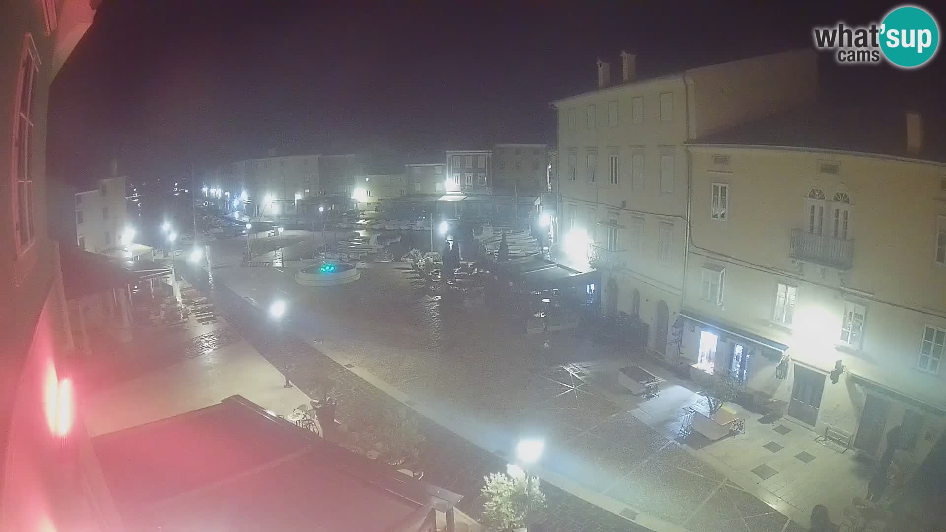 LIVE cam Cres city – place principale et “mandrač” – île de Cres – Croatie