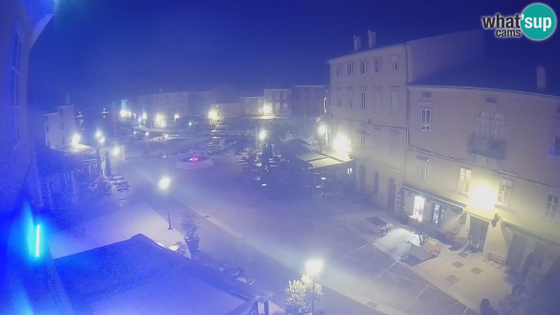 LIVE cam Cres città – piazza principale e “mandrač” – isola di Cherso – Croazia