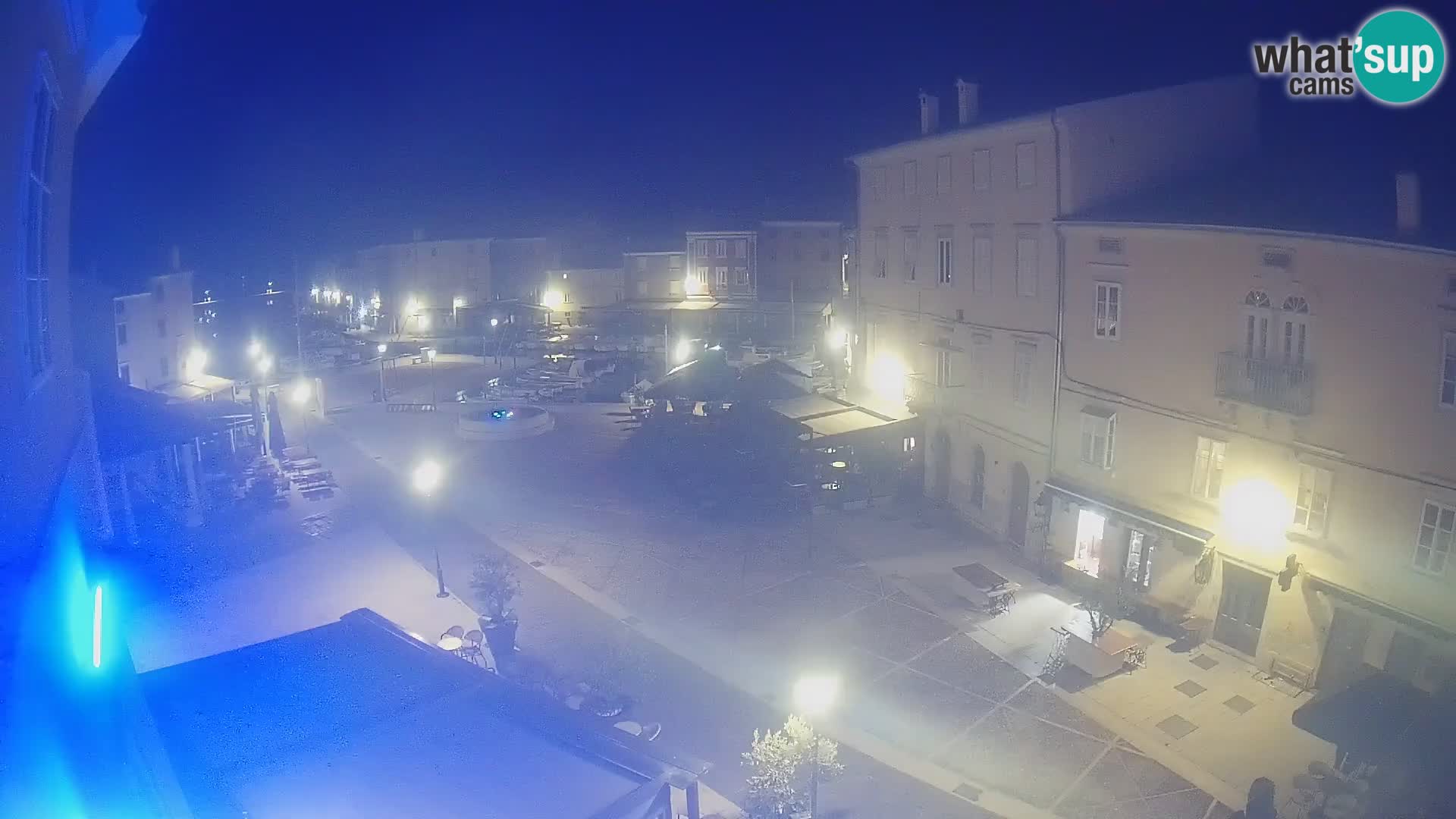LIVE cam Cres città – piazza principale e “mandrač” – isola di Cherso – Croazia