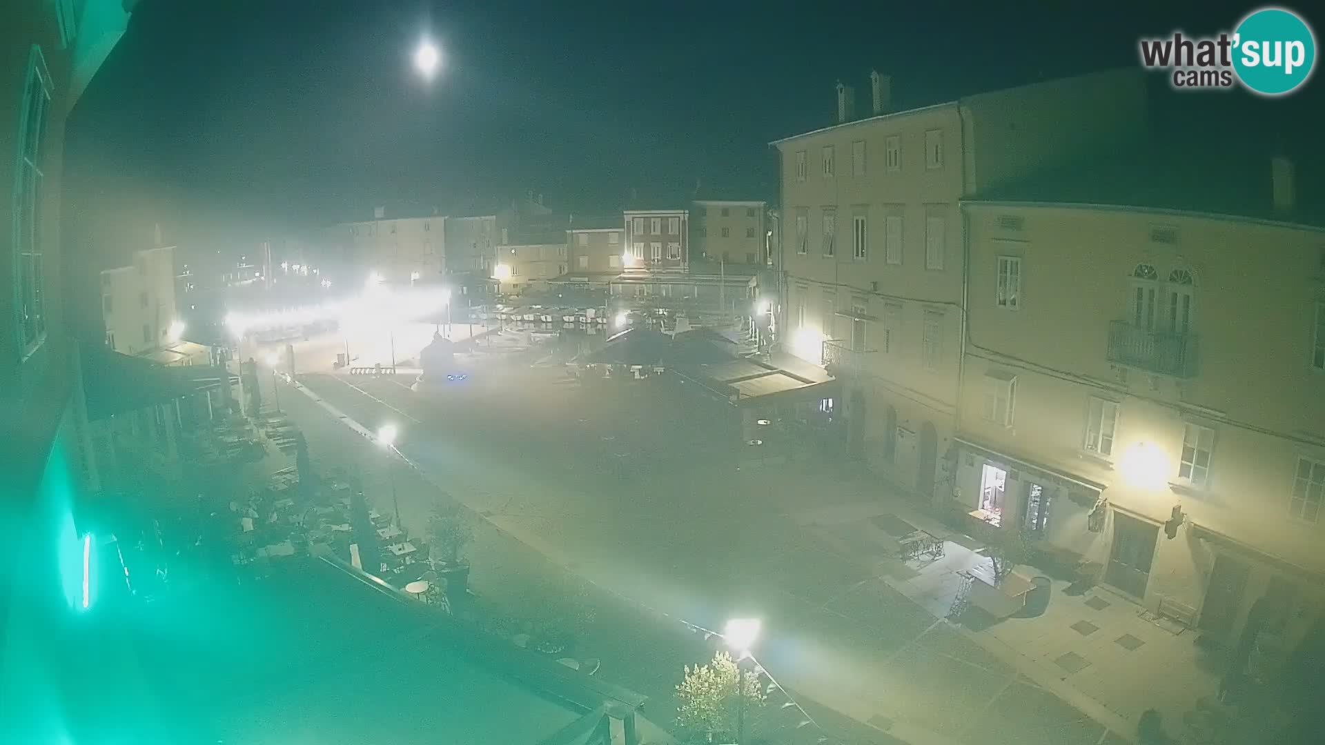 LIVE cam Cres città – piazza principale e “mandrač” – isola di Cherso – Croazia