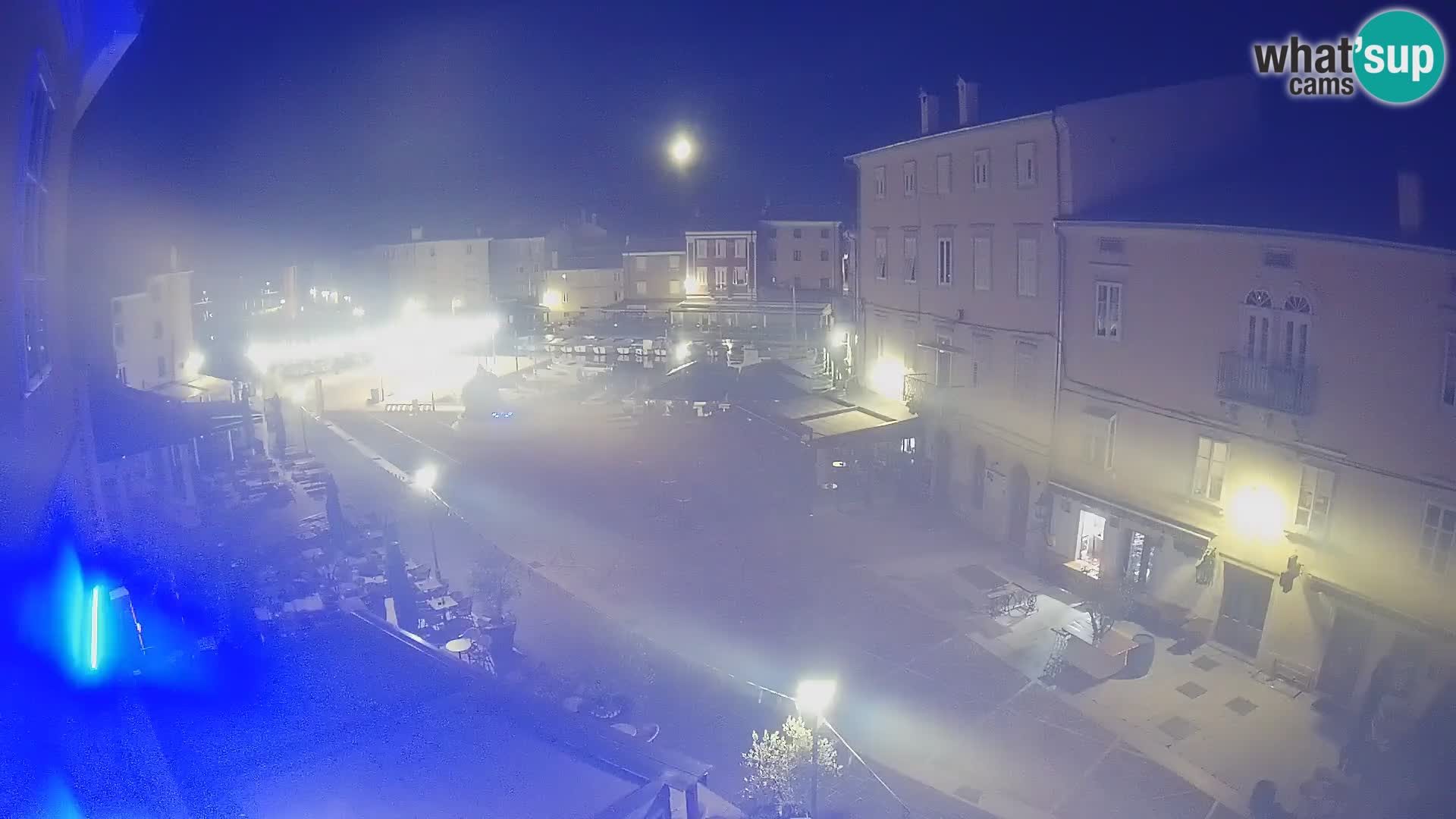 LIVE cam Cres città – piazza principale e “mandrač” – isola di Cherso – Croazia
