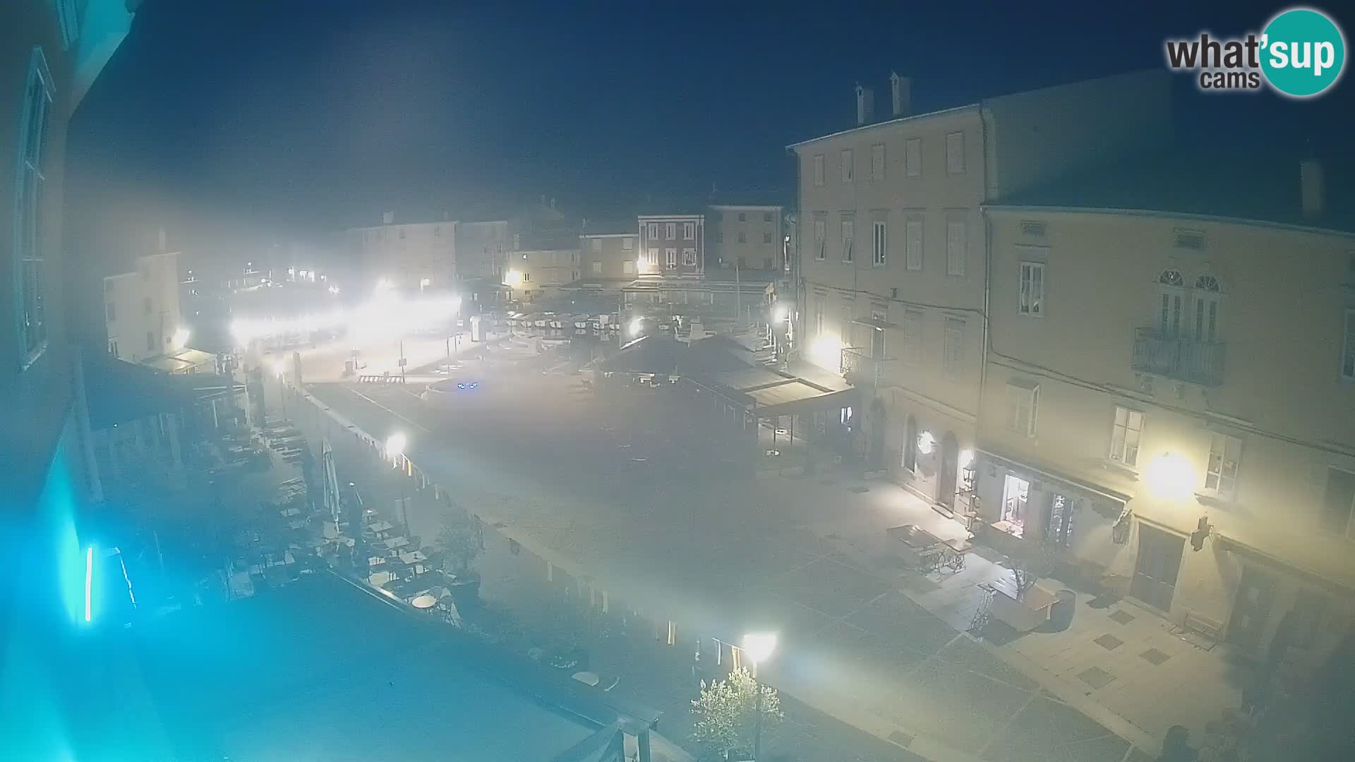 LIVE cam Cres city – place principale et “mandrač” – île de Cres – Croatie