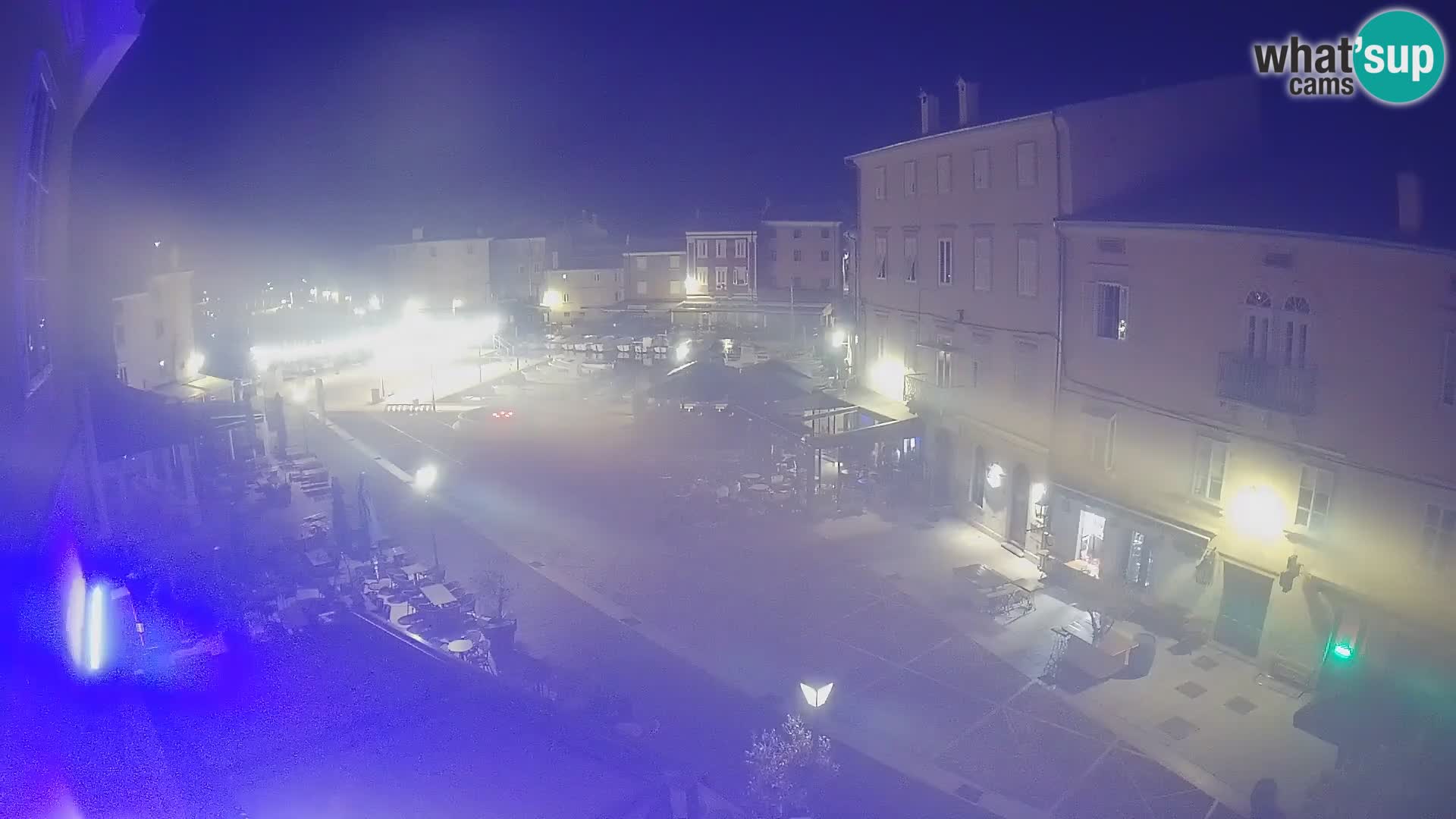 Cámara en vivo ciudad de Cres – plaza principal y “mandrač” – isla de Cres – Croacia