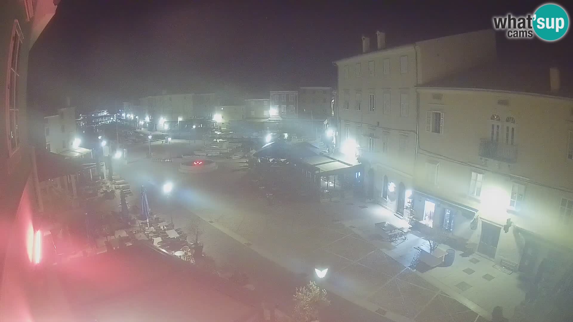 LIVE cam Cres city – place principale et “mandrač” – île de Cres – Croatie