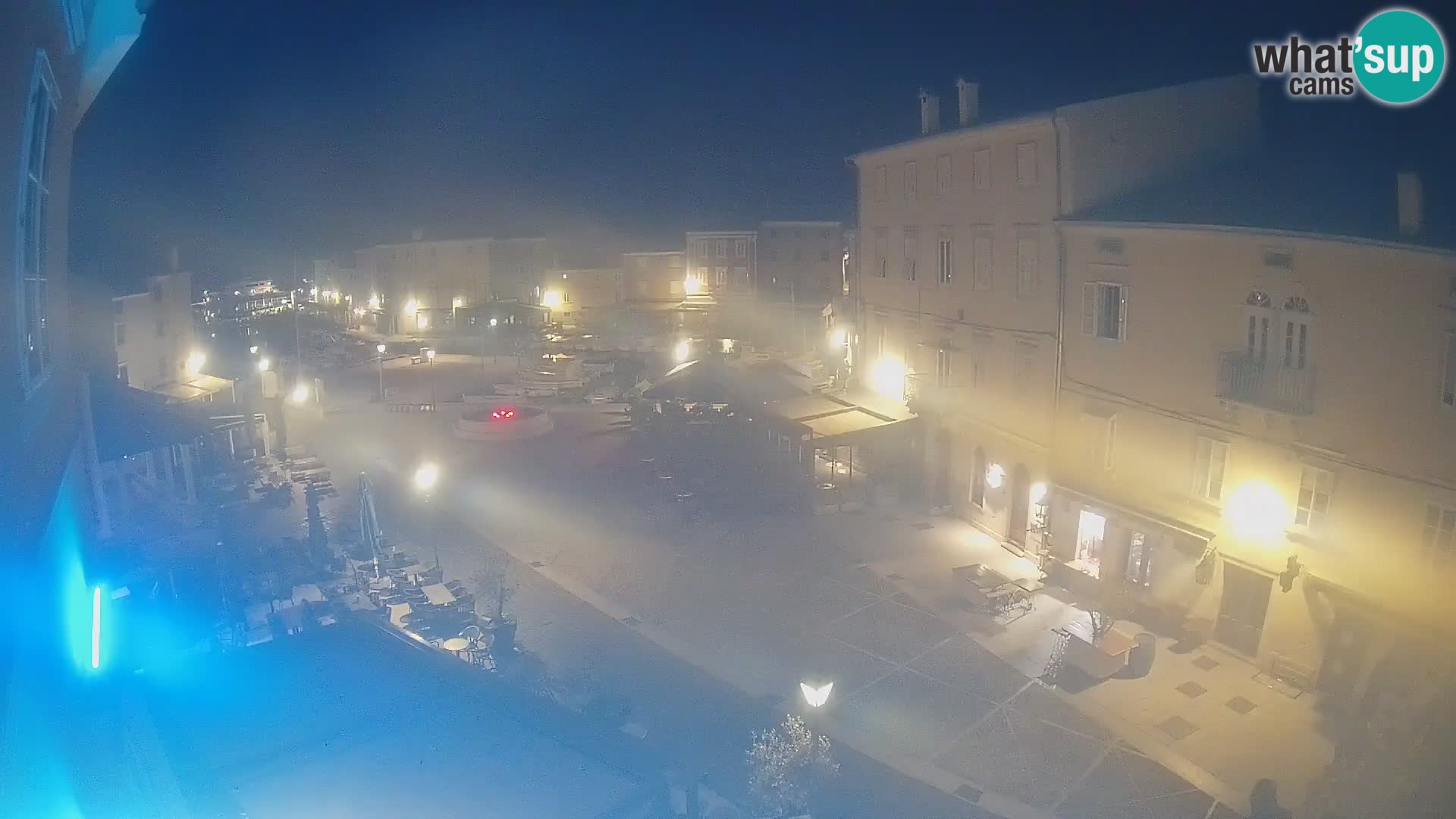 LIVE cam Cres city – place principale et “mandrač” – île de Cres – Croatie