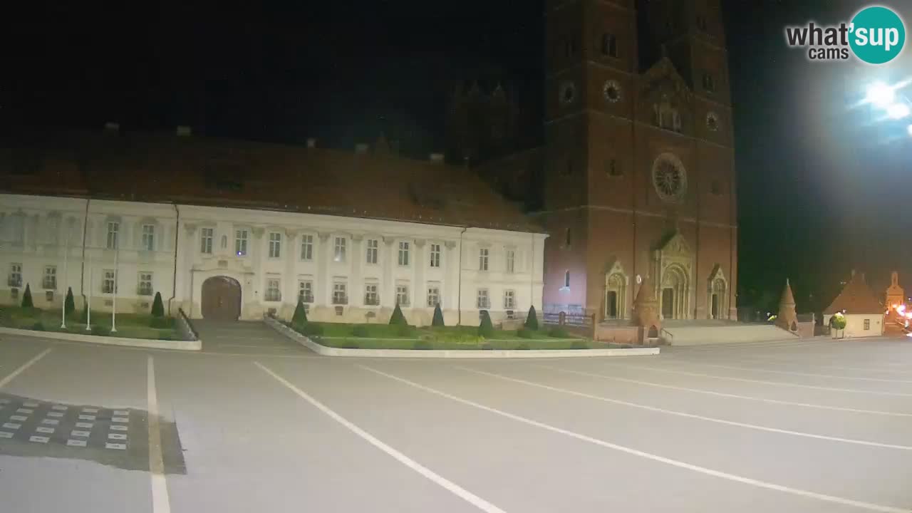 Camera en vivo Đakovo Catedral Sv. Petra