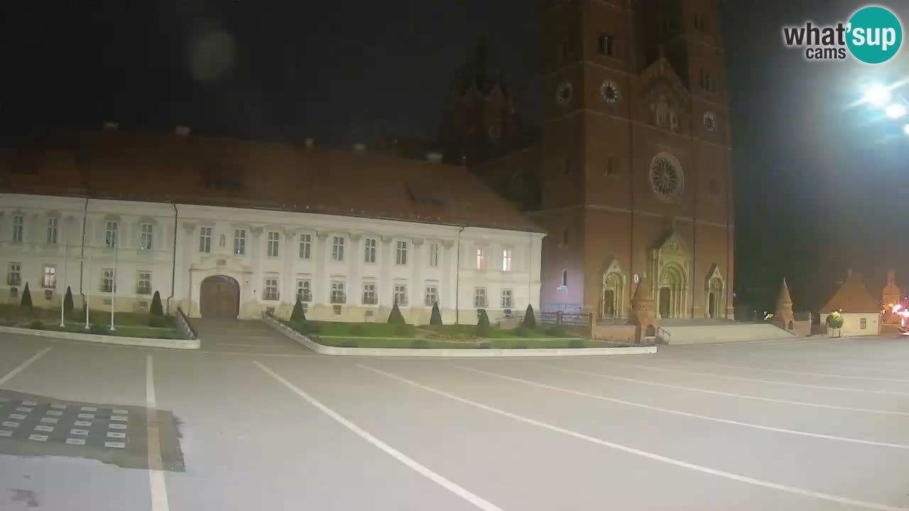 Camera en vivo Đakovo Catedral Sv. Petra