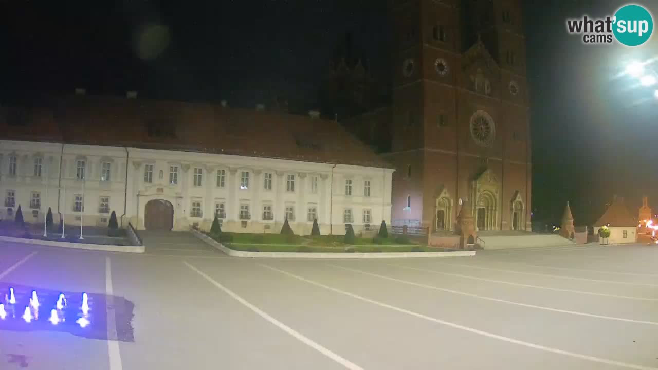 Camera en vivo Đakovo Catedral Sv. Petra