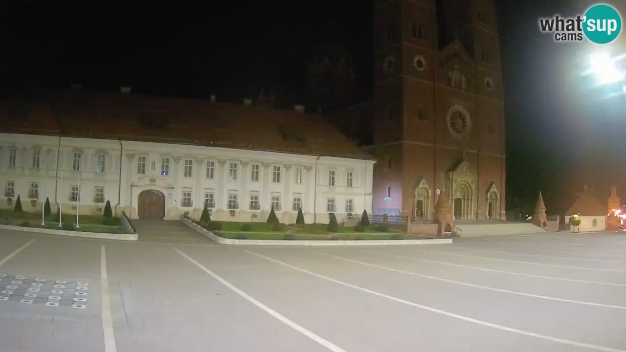 Camera en vivo Đakovo Catedral Sv. Petra