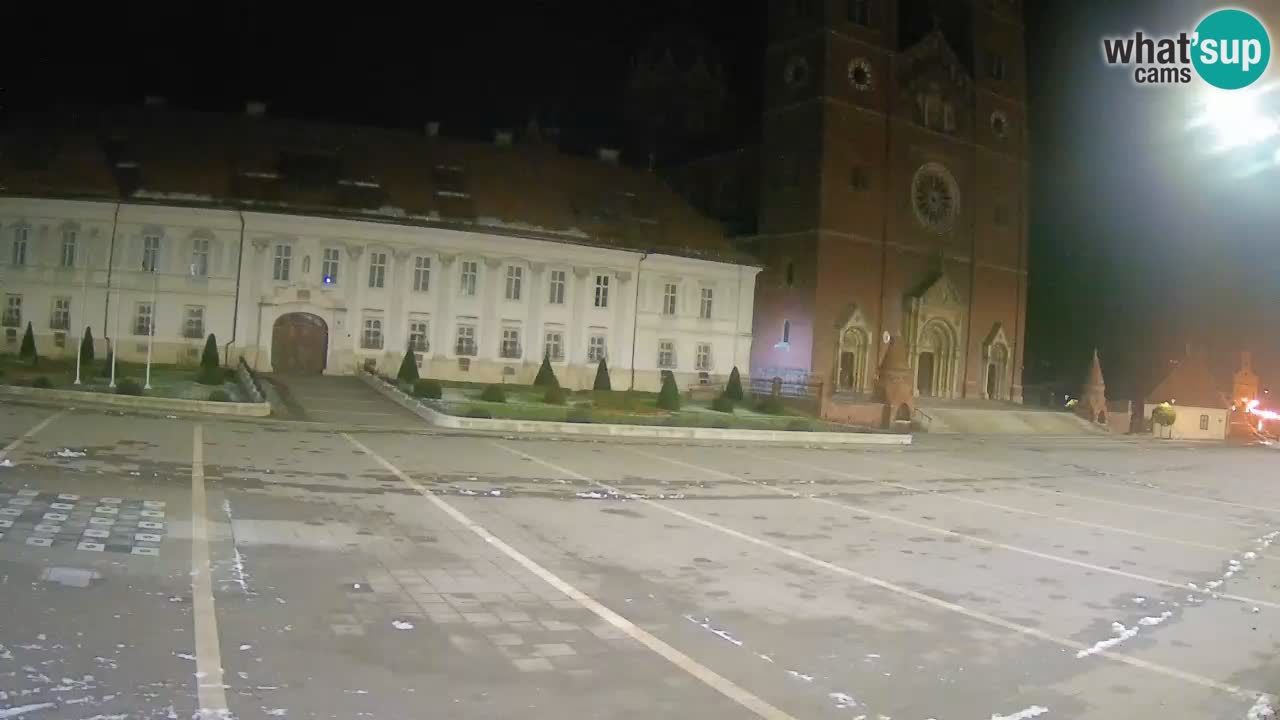 Camera en vivo Đakovo Catedral Sv. Petra