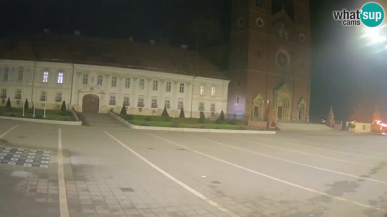 Camera en vivo Đakovo Catedral Sv. Petra