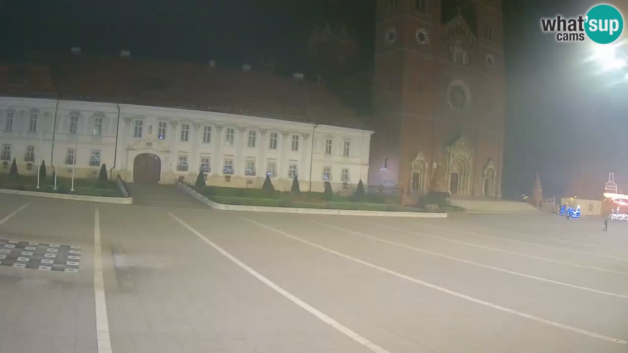 Camera en vivo Đakovo Catedral Sv. Petra