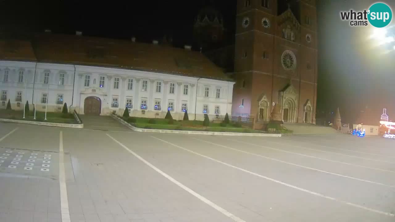 Camera en vivo Đakovo Catedral Sv. Petra