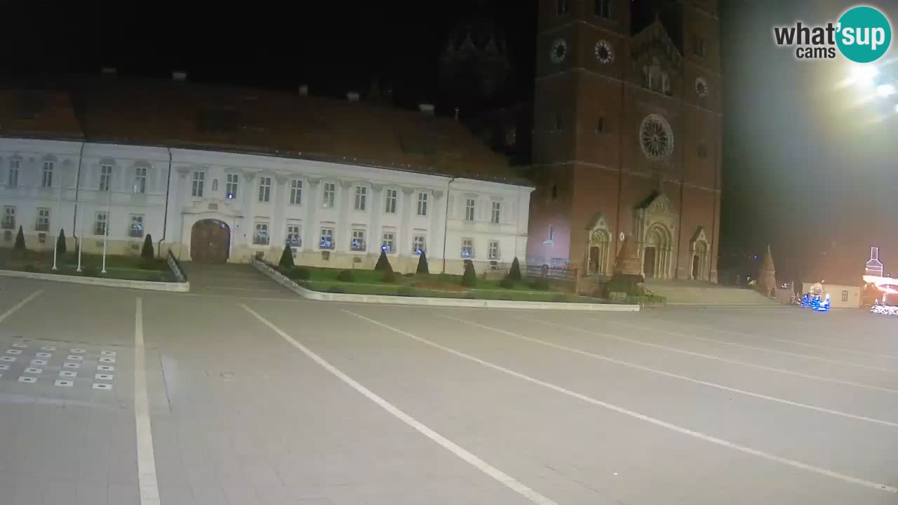 Camera en vivo Đakovo Catedral Sv. Petra