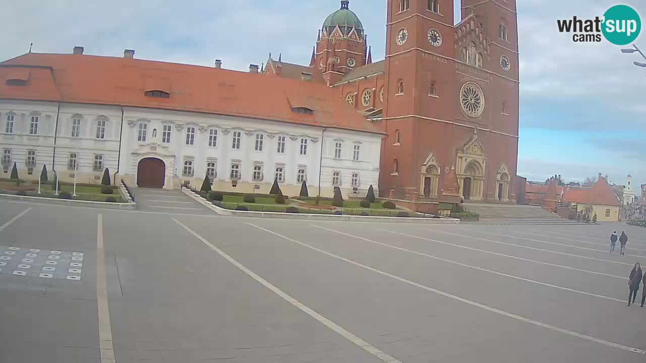 Camera en vivo Đakovo Catedral Sv. Petra