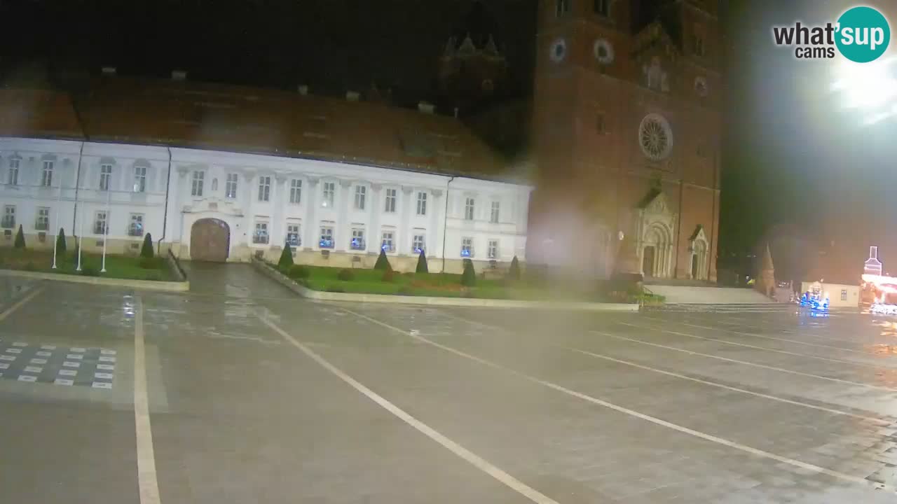 Camera en vivo Đakovo Catedral Sv. Petra