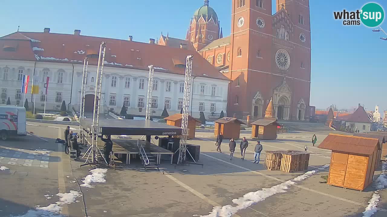 Camera en vivo Đakovo Catedral Sv. Petra