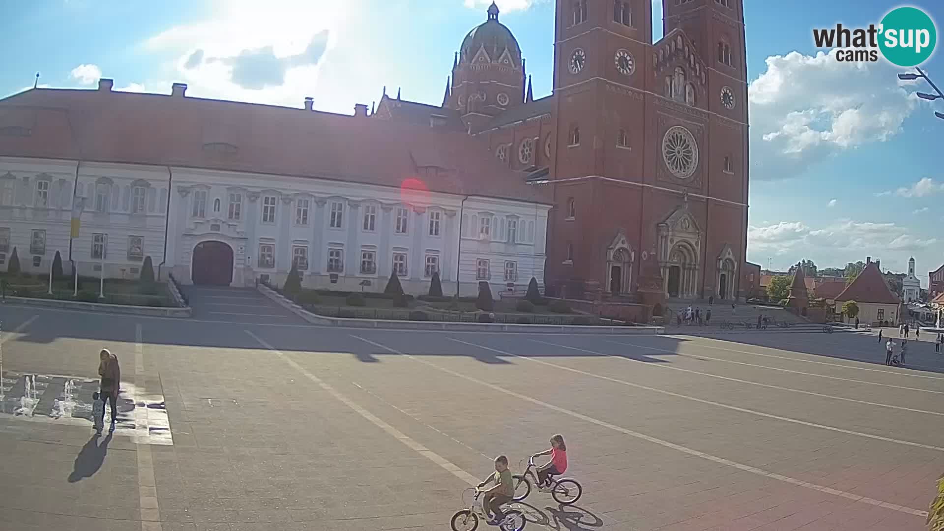 Camera en vivo Đakovo Catedral Sv. Petra