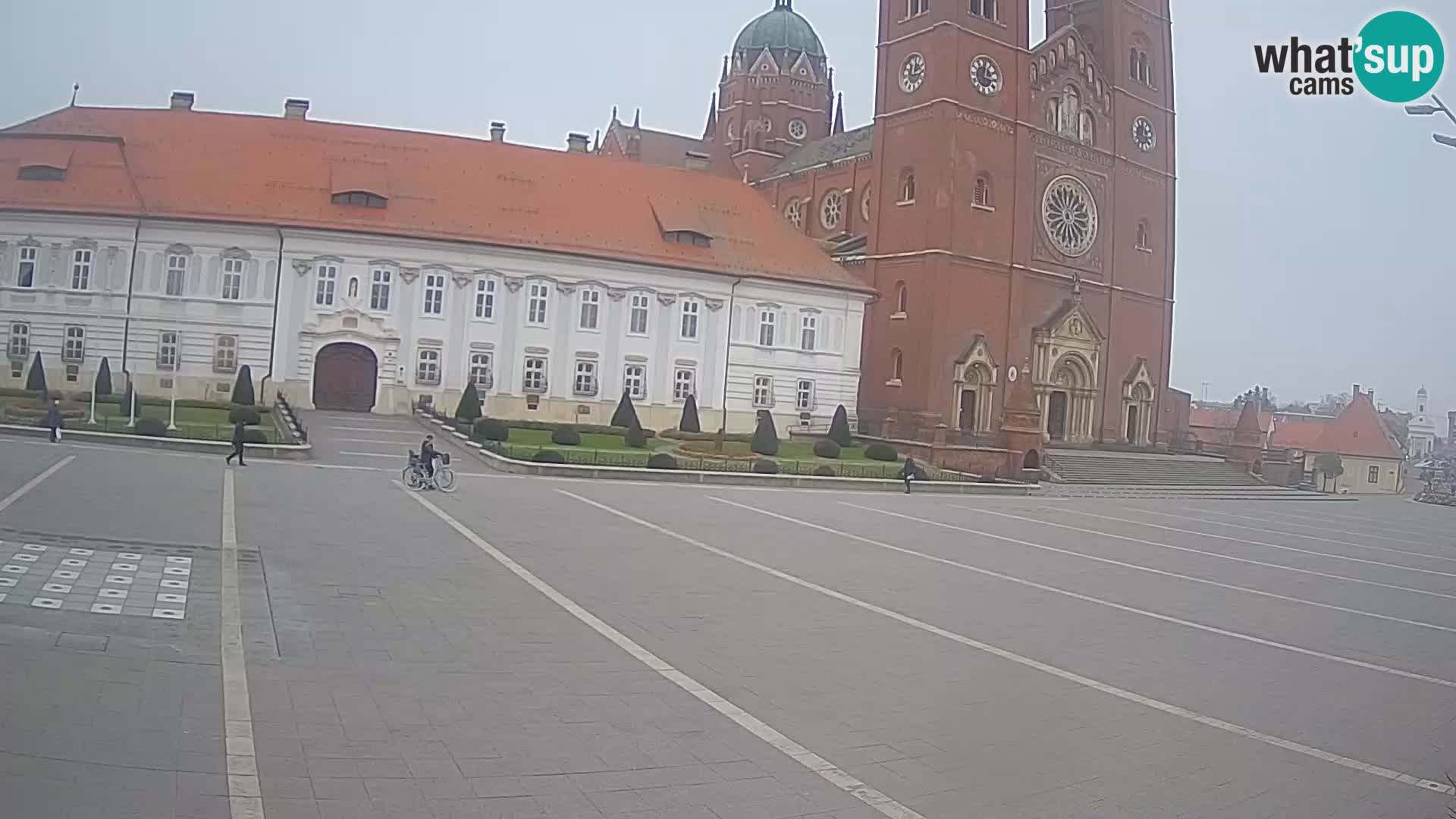Camera en vivo Đakovo Catedral Sv. Petra